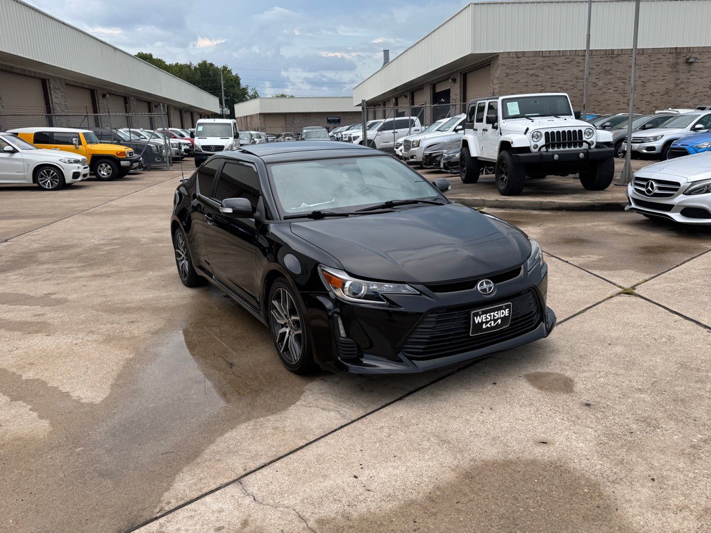 2016 Scion tC Image 13
