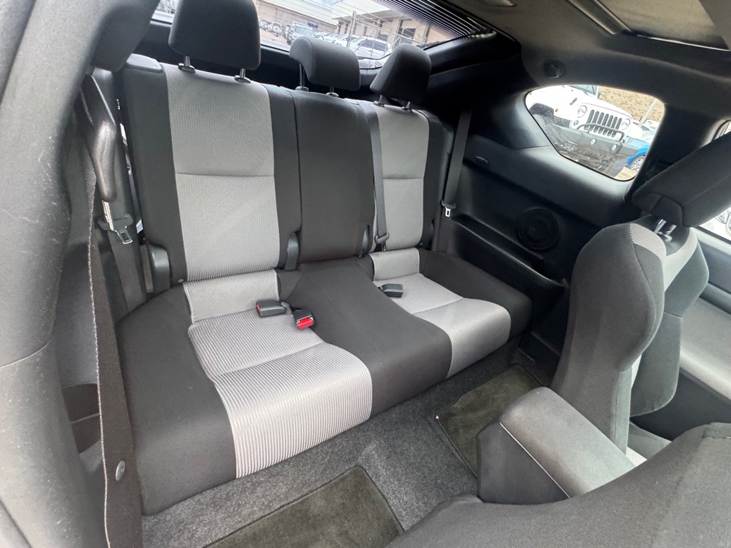 2016 Scion tC Image 23