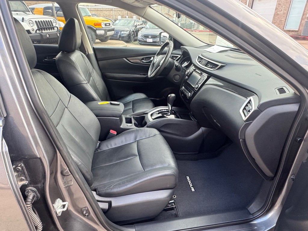 2014 Nissan Rogue Image 24
