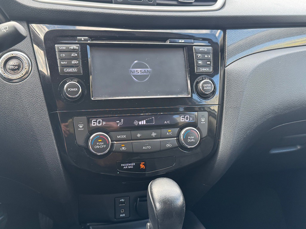 2014 Nissan Rogue Image 28
