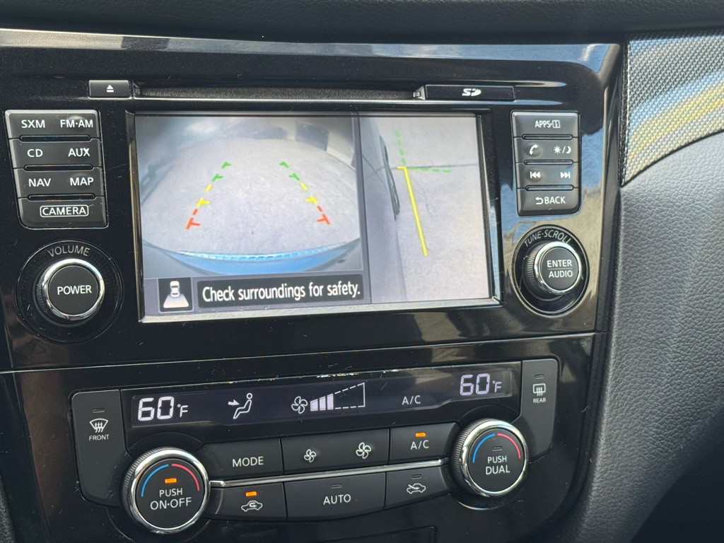 2014 Nissan Rogue Image 32