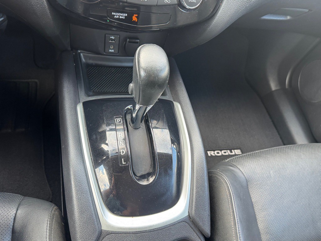 2014 Nissan Rogue Image 34