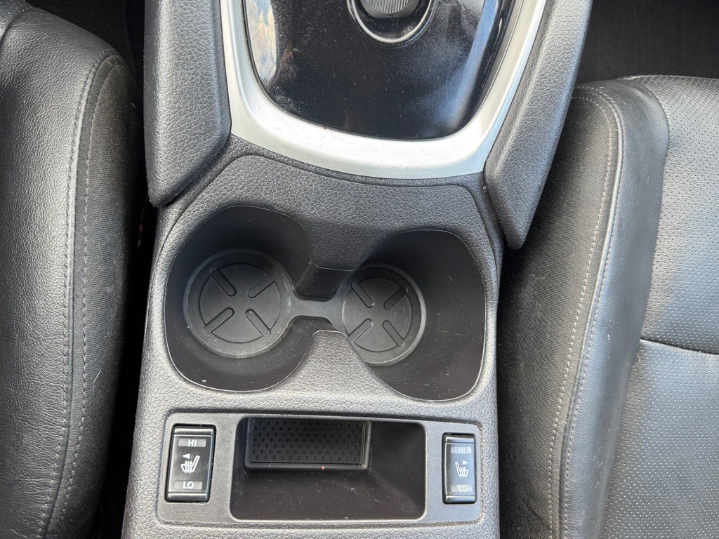 2014 Nissan Rogue Image 35