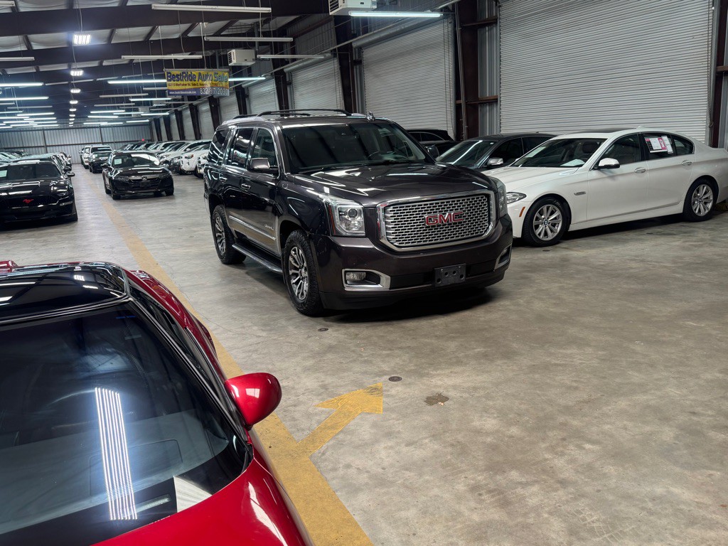 2016 GMC Yukon Image 9