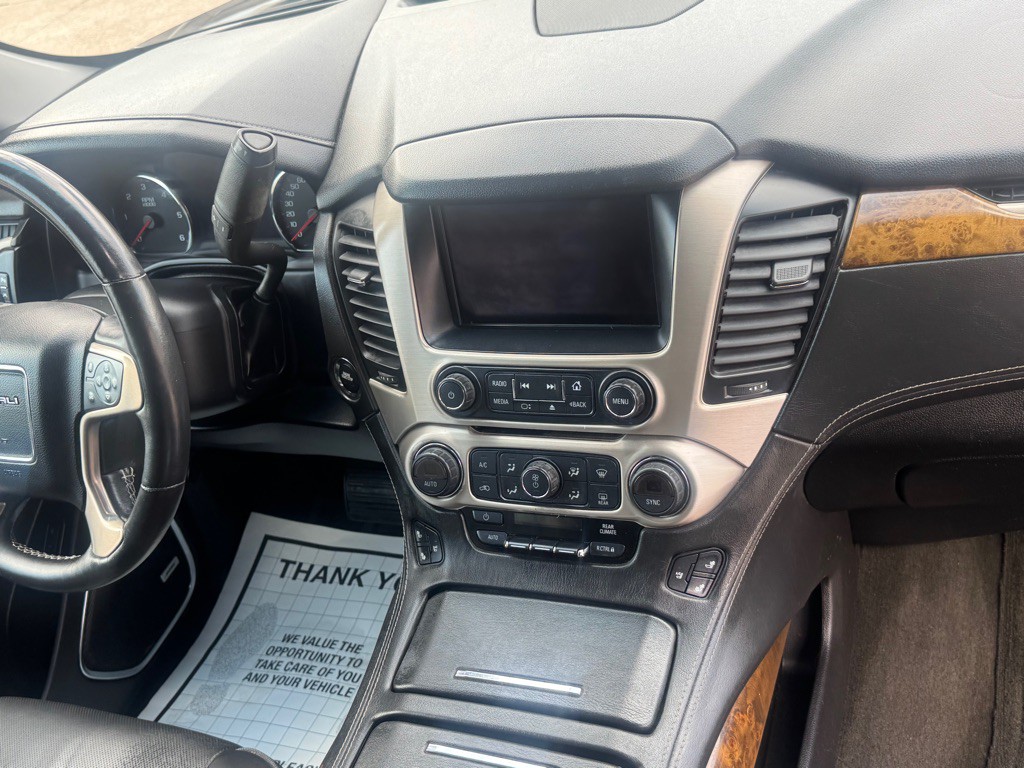 2016 GMC Yukon Image 32