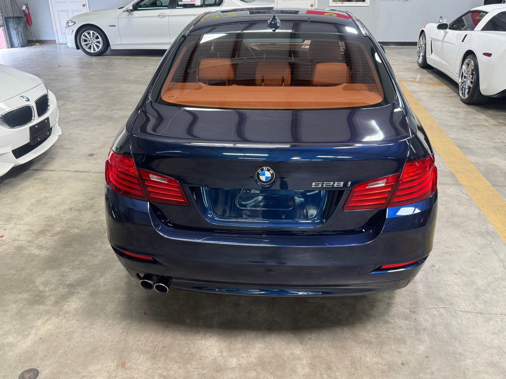 2015 BMW 5 Series Image 5
