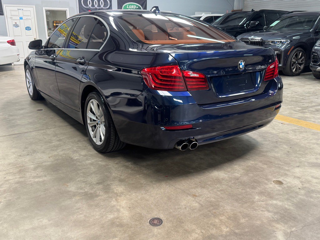 2015 BMW 5 Series Image 6