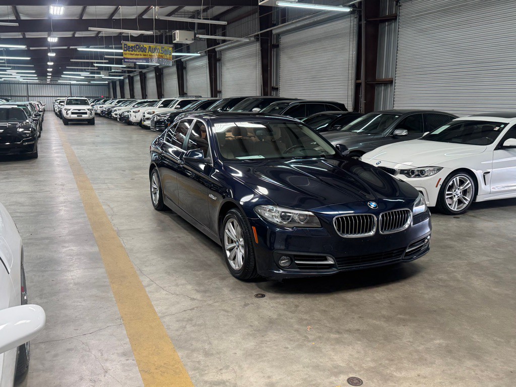 2015 BMW 5 Series Image 8