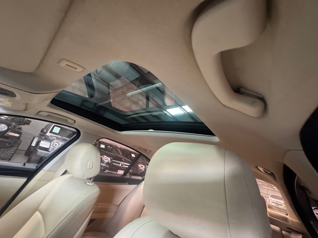 2015 BMW 5 Series Image 30