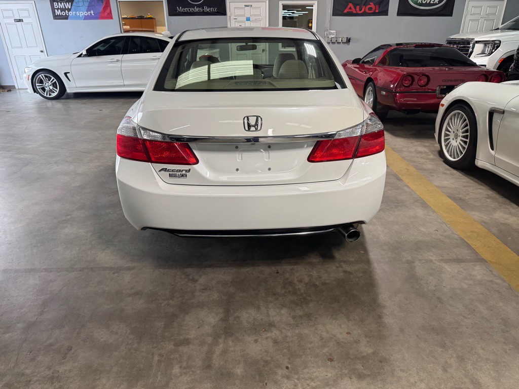 2015 Honda Accord Image 8