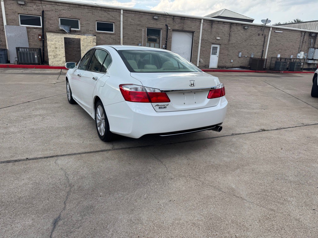 2015 Honda Accord Image 19