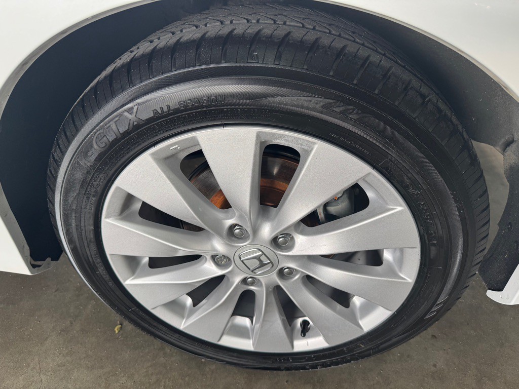2015 Honda Accord Image 34