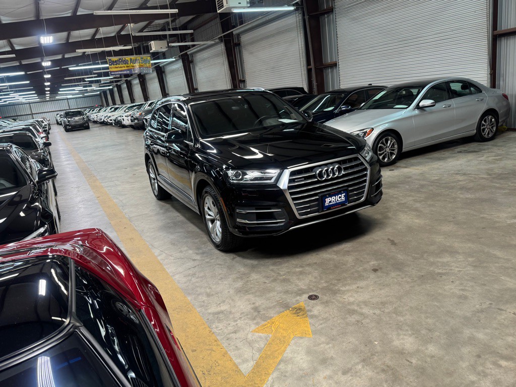2017 Audi Q7 Image 10