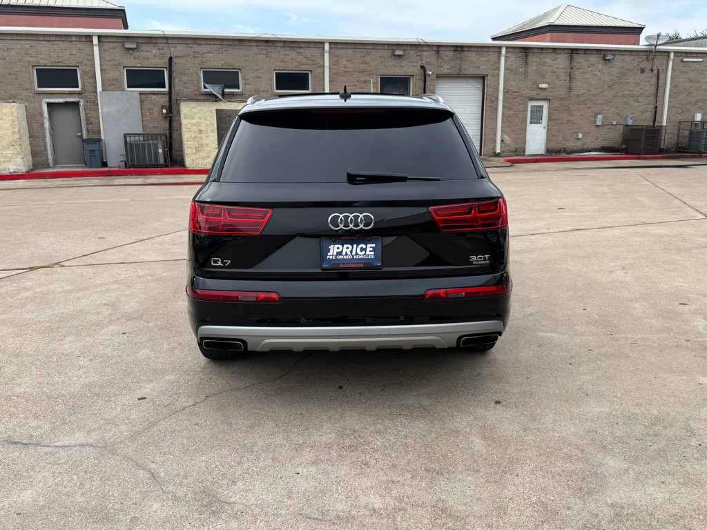 2017 Audi Q7 Image 16