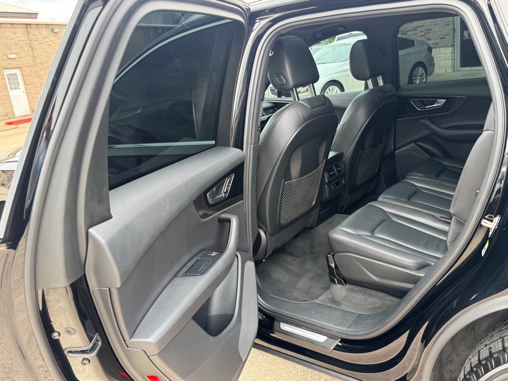 2017 Audi Q7 Image 20