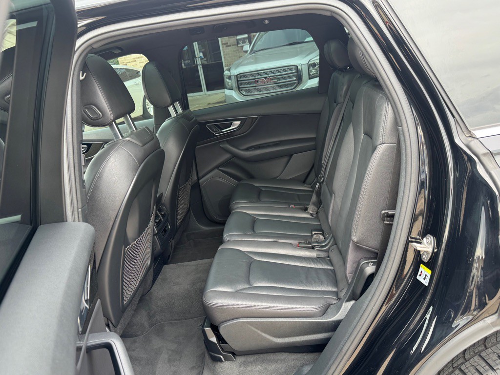 2017 Audi Q7 Image 21
