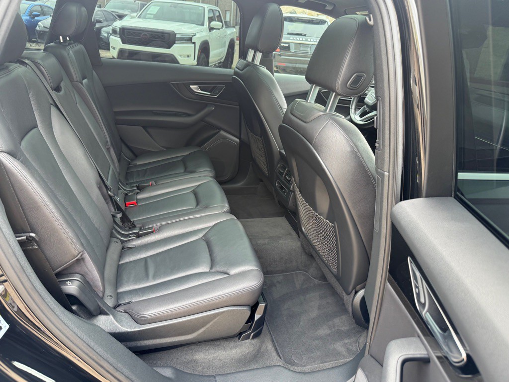 2017 Audi Q7 Image 24