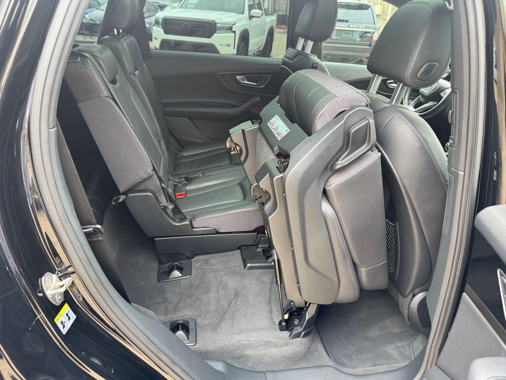 2017 Audi Q7 Image 25