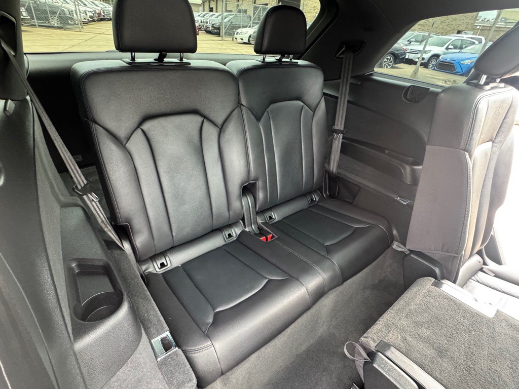 2017 Audi Q7 Image 26
