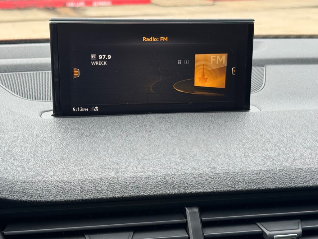 2017 Audi Q7 Image 37