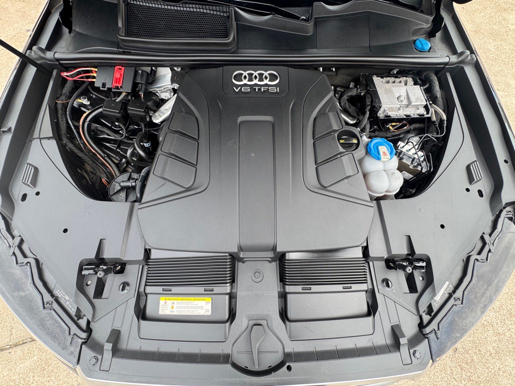 2017 Audi Q7 Image 45