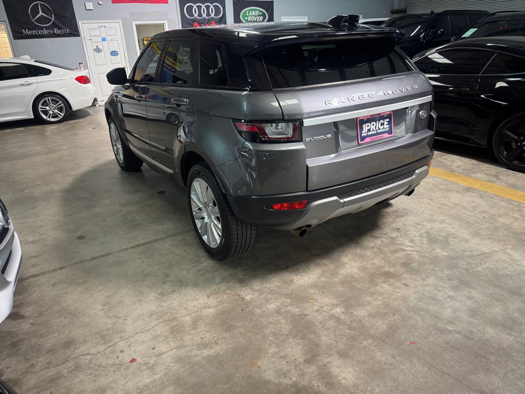 2016 Land Rover Range Rover Evoque Image 8