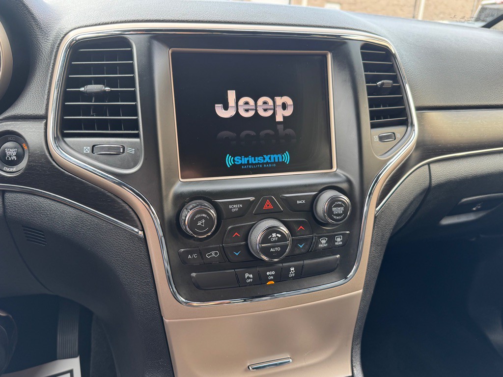 2014 Jeep Grand Cherokee Image 29