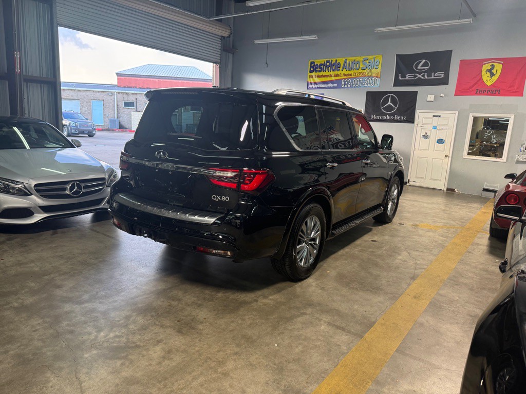 2019 INFINITI QX80 Image 8