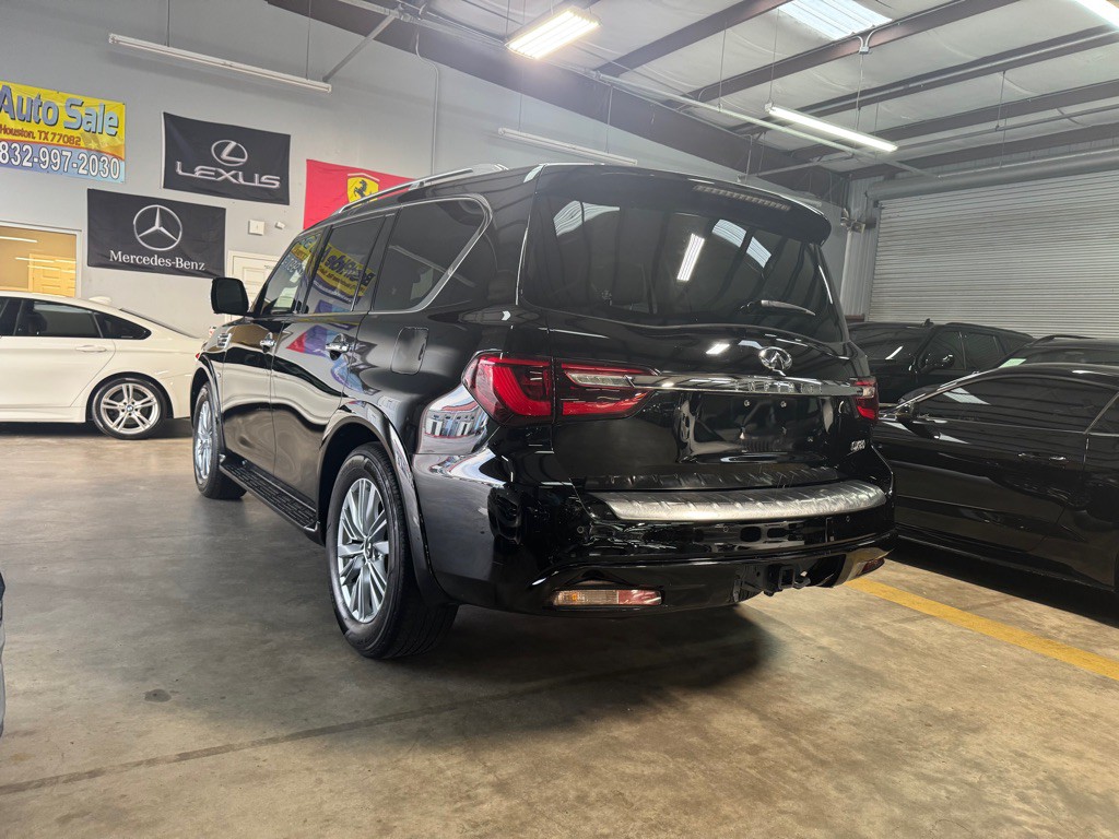 2019 INFINITI QX80 Image 10