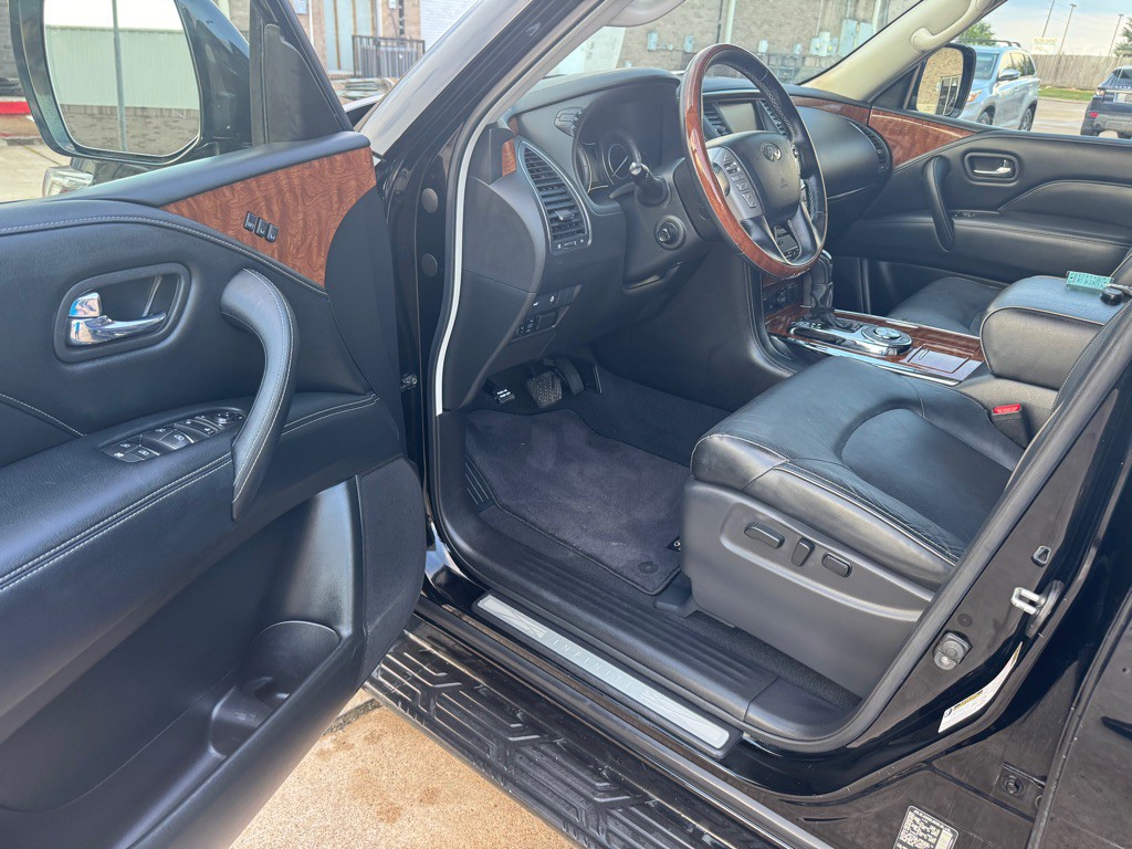 2019 INFINITI QX80 Image 24