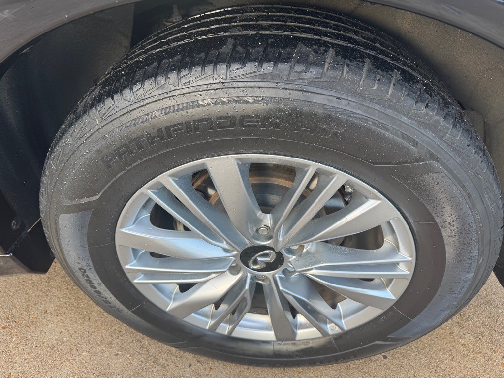 2019 INFINITI QX80 Image 40