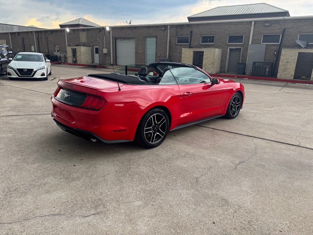 2019 Ford Mustang Image 17