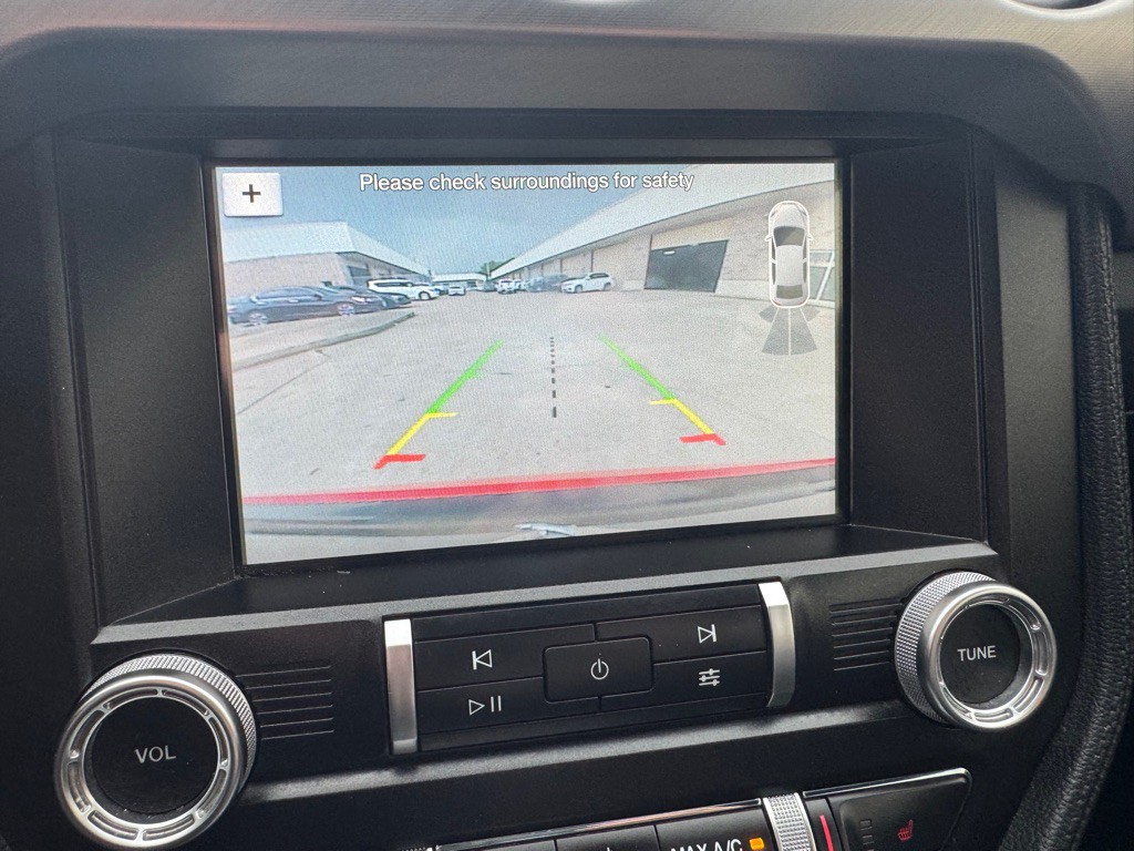 2019 Ford Mustang Image 39