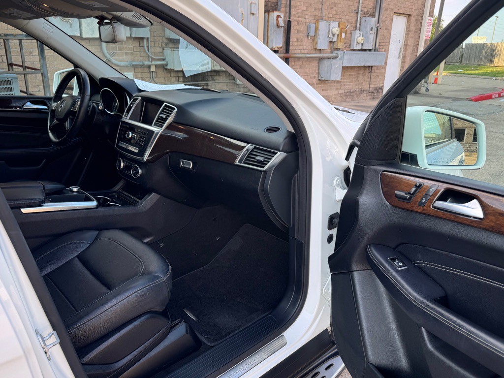 2014 Mercedes-Benz M-Class Image 24