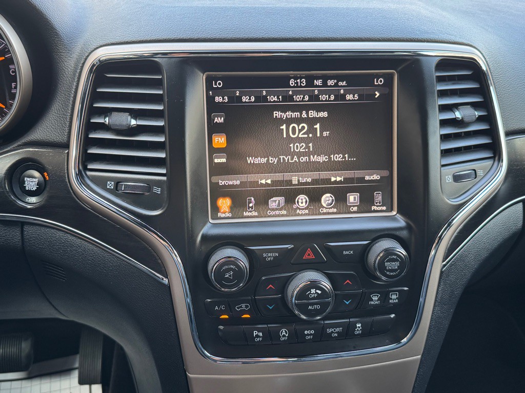 2017 Jeep Grand Cherokee Image 28