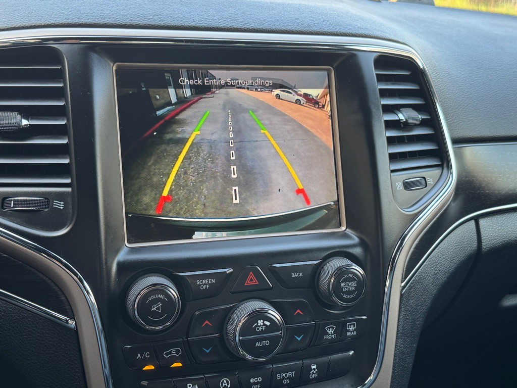 2017 Jeep Grand Cherokee Image 29