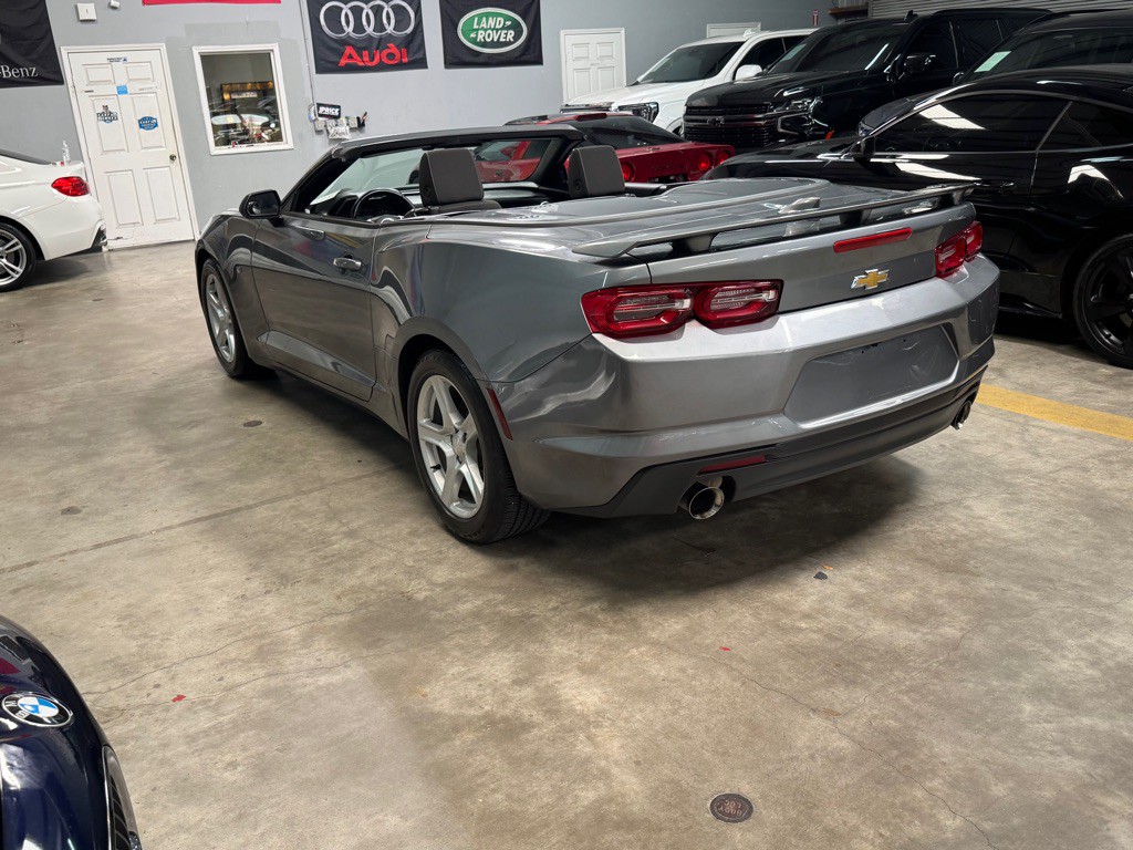 2020 Chevrolet Camaro Image 17