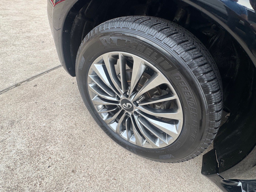 2019 INFINITI QX80 Image 48
