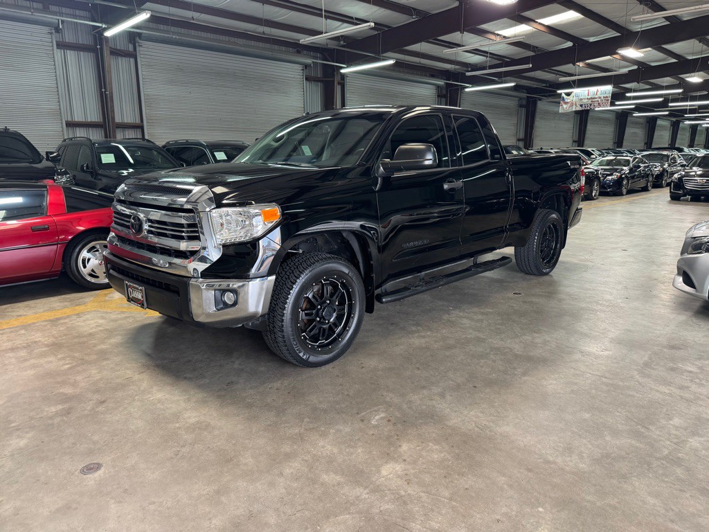 2017 Toyota Tundra Image 1