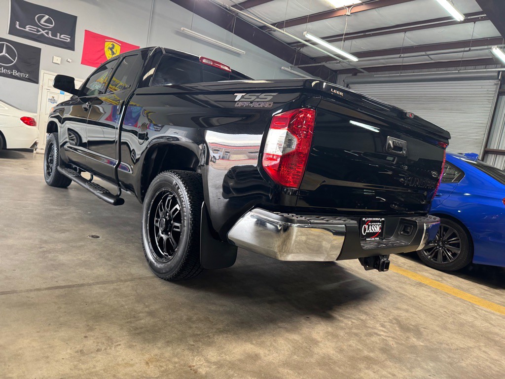 2017 Toyota Tundra Image 12