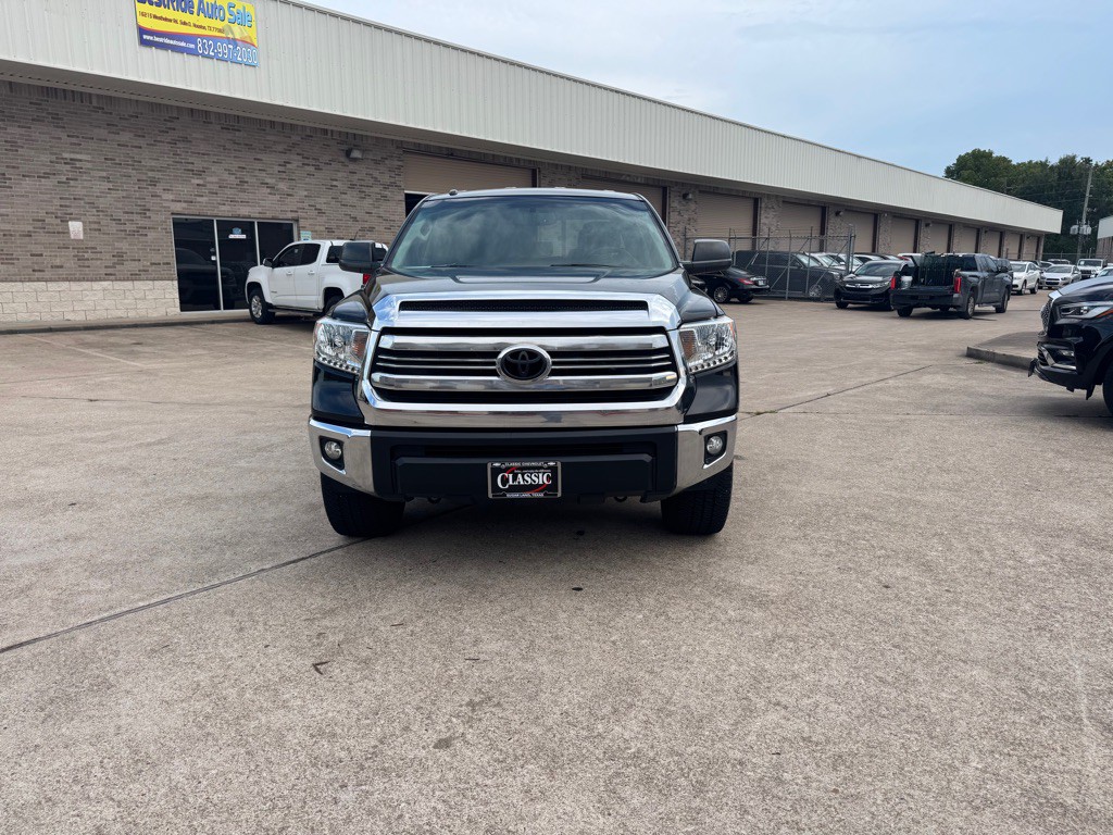 2017 Toyota Tundra Image 16