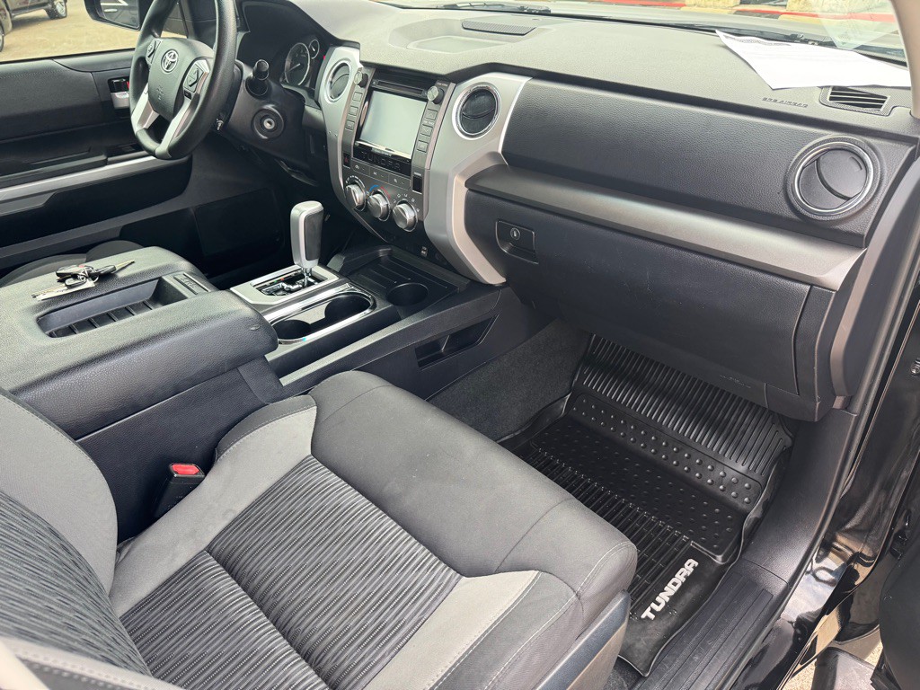 2017 Toyota Tundra Image 28