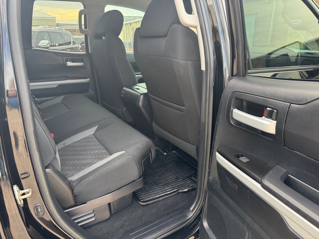 2017 Toyota Tundra Image 29