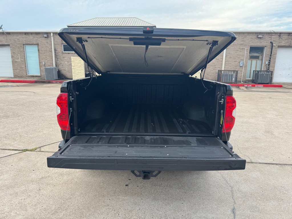 2017 Toyota Tundra Image 36