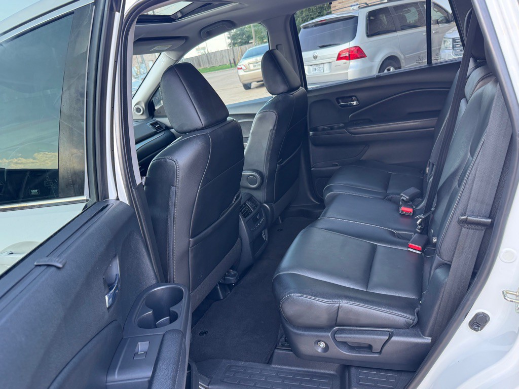 2020 Honda Pilot Image 19