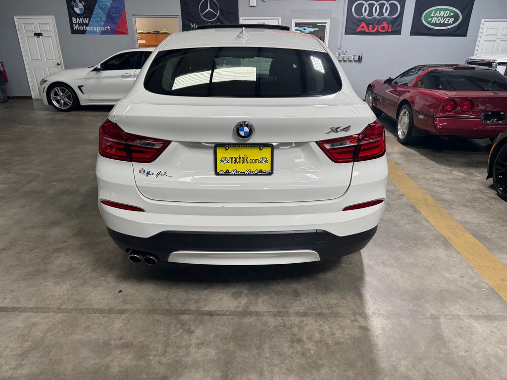 2015 BMW X4 Image 9