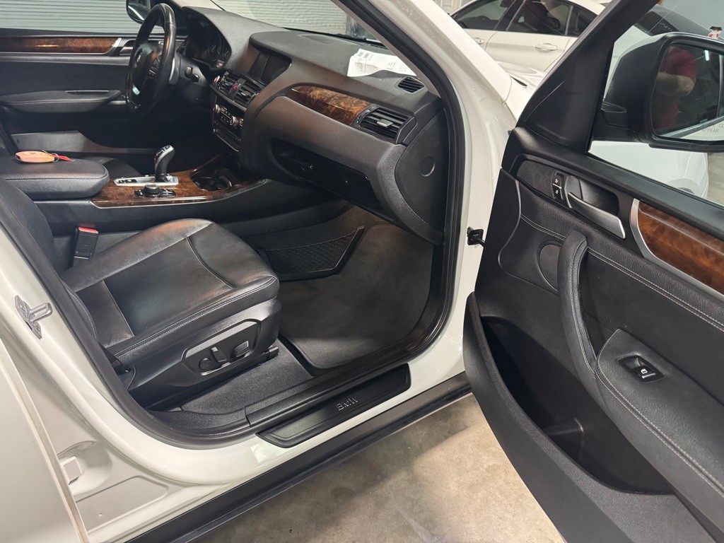 2015 BMW X4 Image 26