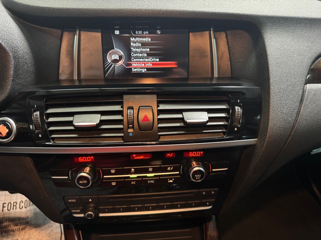 2015 BMW X4 Image 32