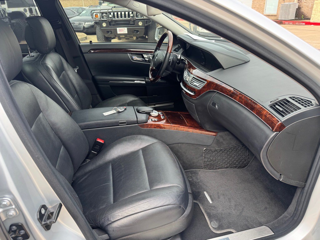 2012 Mercedes-Benz S-Class Image 26