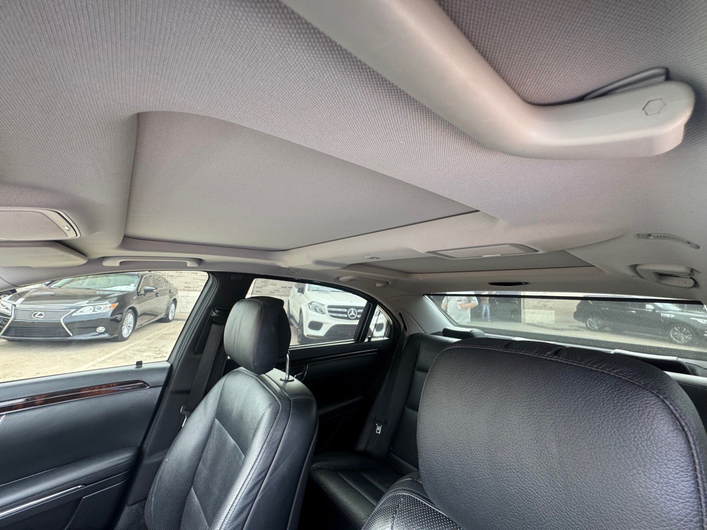 2012 Mercedes-Benz S-Class Image 35